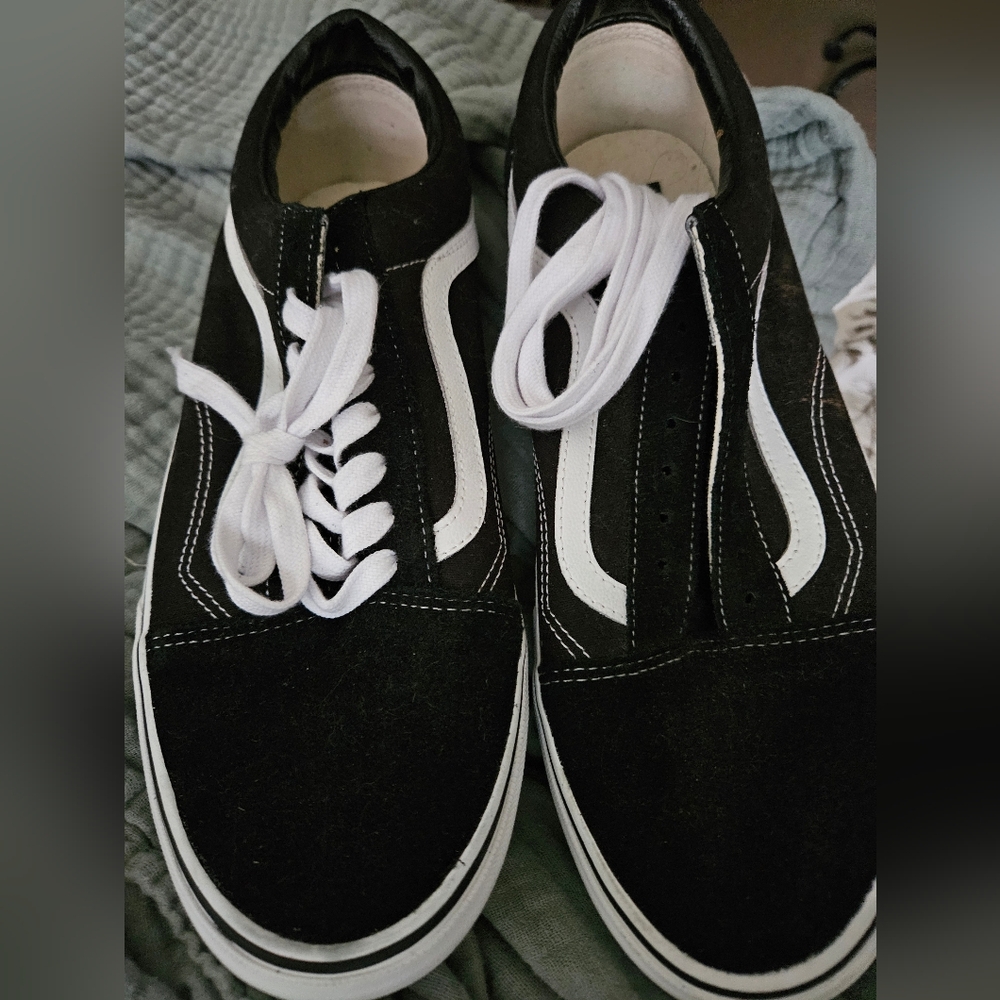 VANS Classic Black and White Sneakers